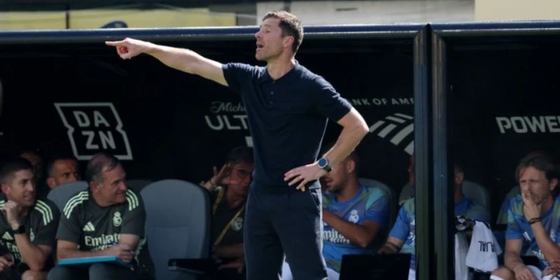 HLV Xabi Alonso có thể trao cơ hội cho Mastantuono sắp tới.