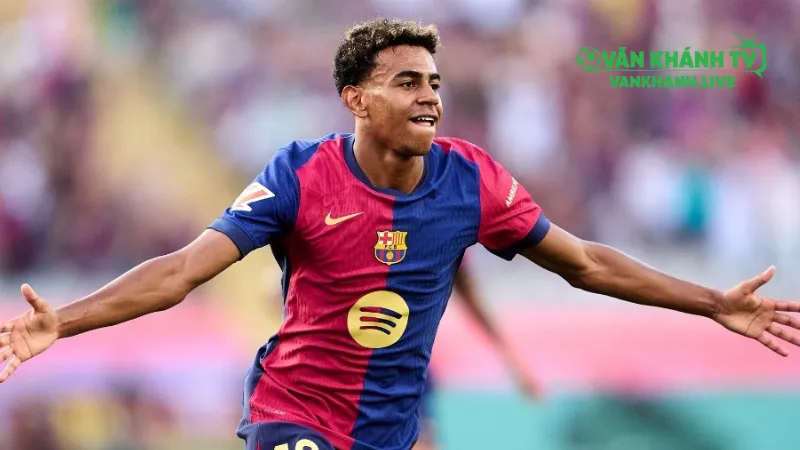 Barca trông chờ Lewandowski, Olmo và F Torres dẫn dắt hàng công